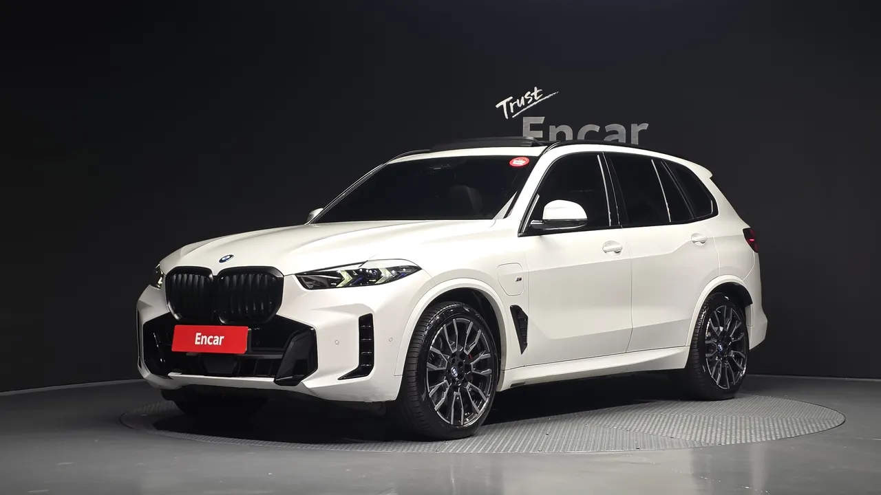 2024 BMW X5 xDrive 50e M Sport