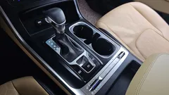 2023 Kia Canival Diesel 9-Seater Prestige, белый — фото 9