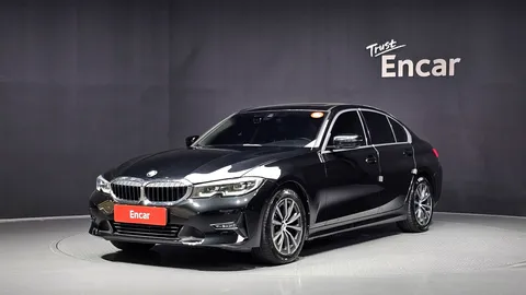 2022 BMW 3-Series 320i
