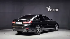 2022 BMW 3-Series 320i, чёрный — фото 2