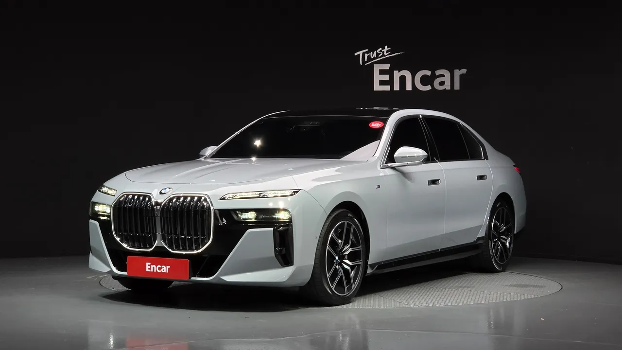 2023 BMW 7-Series 740i sDrive M Sport