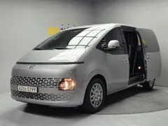 2022 Hyundai Staria Cargo 5-Seater — фото 3