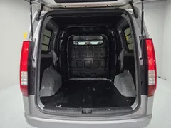 2022 Hyundai Staria Cargo 5-Seater — фото 20