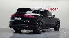 2023 Porsche Cayenne 3.0 PLATINUM EDITION — фото 2