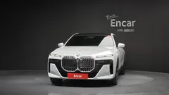 2023 BMW 7-Series 740i sDrive M Sport, белый — фото 3