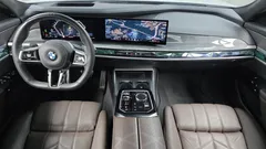 2023 BMW 7-Series 740i sDrive M Sport, белый — фото 7