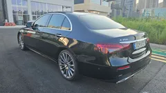 2022 Mercedes-Benz E-Class E350 4MATIC AMG Line — фото 6