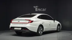 2022 Hyundai Sonata 2.0 — фото 2
