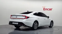 2022 Hyundai Sonata 2.0 — фото 2