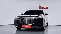 2023 BMW 7-Series 740d xDrive Design Pure Excellence, чёрный — фото 3