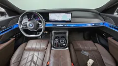 2023 BMW 7-Series 740d xDrive Design Pure Excellence, чёрный — фото 7