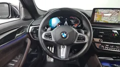2022 BMW 5-Series 530i M Sport Package, чёрный — фото 17