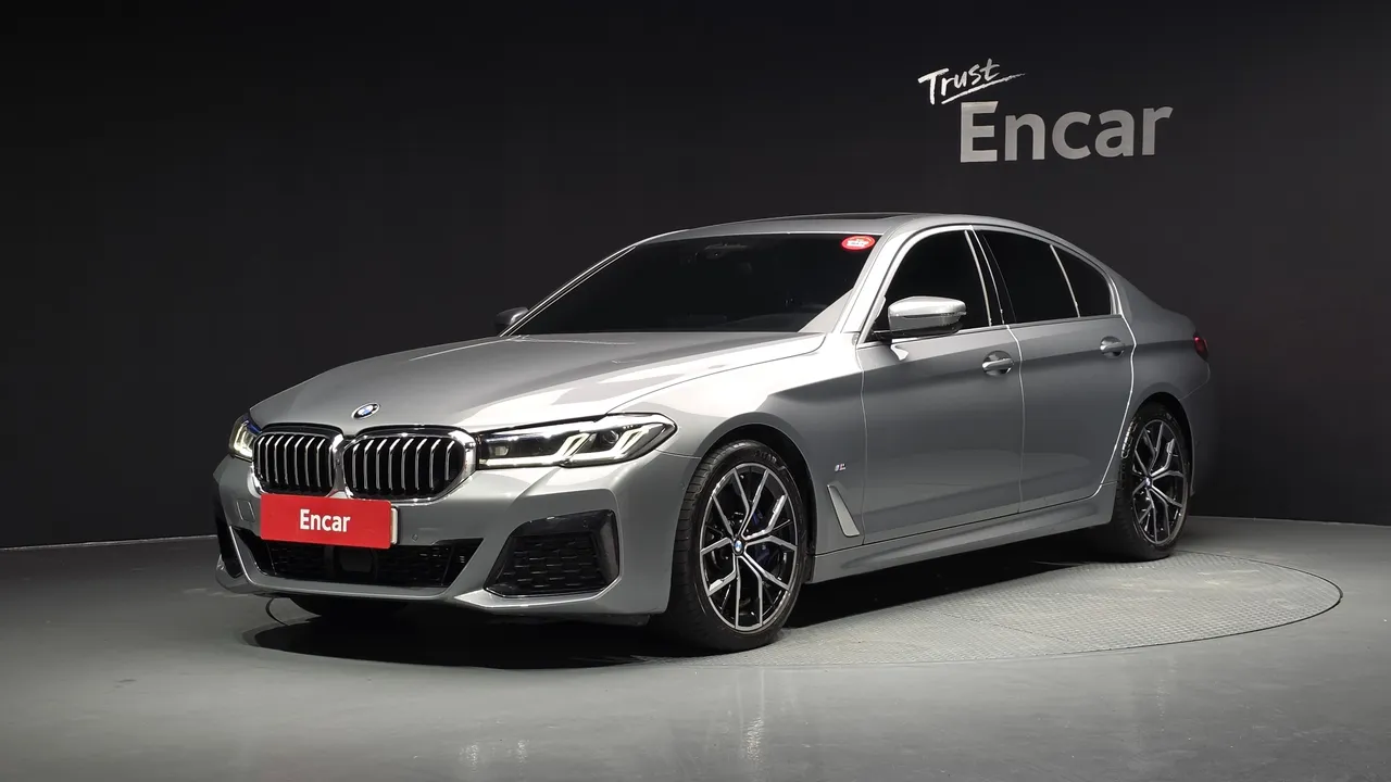 2023 BMW 5-Series 530i M Sport Package