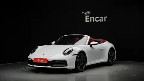2021 Porsche 911 Carrera 4 Cabriolet