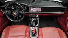2021 Porsche 911 Carrera 4 Cabriolet, белый — фото 14
