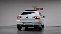 2022 Volkswagen Passat 2.0 TDI Prestige, белый — фото 4