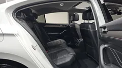 2022 Volkswagen Passat 2.0 TDI Prestige, белый — фото 11