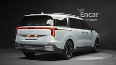 2024 Kia Canival Diesel 9-Seater Signature, серебристый — фото 2
