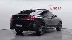 2022 BMW X4 xDrive20i M Sport, серый — фото 2