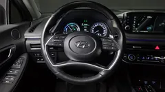 2022 Hyundai Sonata Premium Plus — фото 13