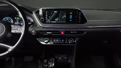 2022 Hyundai Sonata Premium Plus — фото 14
