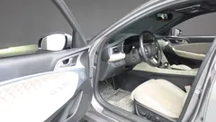 2023 Genesis G70 Gasoline 2.0T 4WD, серо-серебристый — фото 10