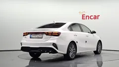 2022 Kia K3 1.6, белый — фото 2