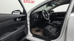 2022 Kia K3 1.6, белый — фото 10
