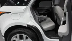 2022 Land Rover Range Rover Evoque P250 SE, белый — фото 11