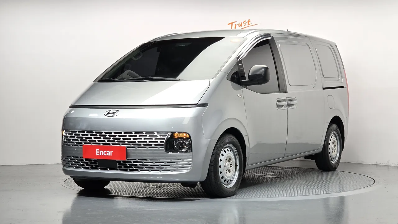 2023 Hyundai Staria Cargo 3-Seater