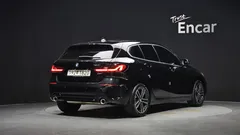 2022 BMW 1-Series 120i Advantage — фото 2