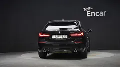 2022 BMW 1-Series 120i Advantage — фото 4
