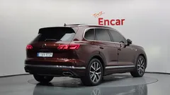 2023 Volkswagen Touareg 3.0 TDI Prestige — фото 2