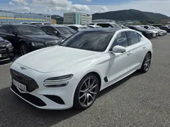 2023 Genesis G70 Gasoline 2.0T 2WD, белый — фото 1