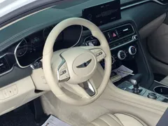 2023 Genesis G70 Gasoline 2.0T 2WD, белый — фото 8