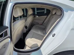 2023 Genesis G70 Gasoline 2.0T 2WD, белый — фото 16