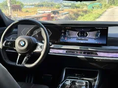 2023 BMW 7-Series 740i xDrive M Sport, белый — фото 13