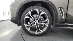 2023 BMW X5 xDrive 30d xLine, 연금색 — фото 5