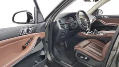 2023 BMW X5 xDrive 30d xLine, 연금색 — фото 10