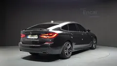 2022 BMW Gran Turismo 620d xDrive M Sport, серый — фото 2