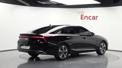 2023 Kia K8 Signature — фото 2