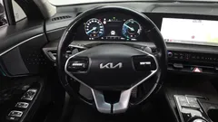 2023 Kia K8 Signature — фото 13