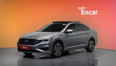 2021 Volkswagen Jetta 1.4 TSI Prestige, серо-серебристый — фото 1