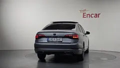 2021 Volkswagen Jetta 1.4 TSI Prestige, серо-серебристый — фото 4