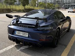 2021 Porsche 718 4.0 GTS, синий — фото 2