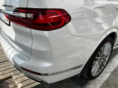 2022 BMW X7 xDrive 40d Design Pure Excellence 7-Seater — фото 8
