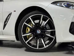 2023 BMW 8-Series M850i xDrive Gran Coupe, белый — фото 5