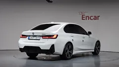 2023 BMW 3-Series 320i M Sport, белый — фото 2