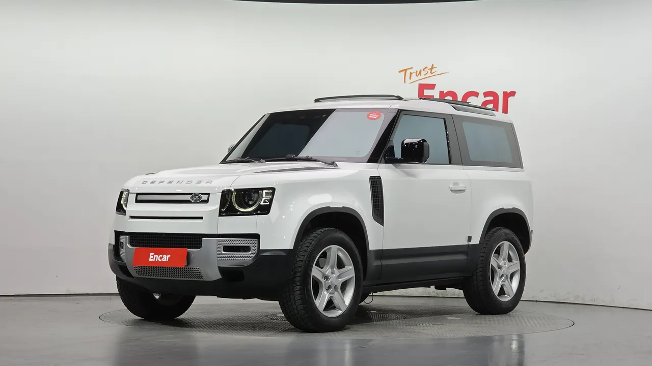 2023 Land Rover Defender 90 D250 SE