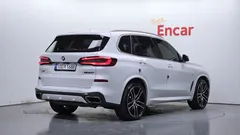 2022 BMW X5 M50i — фото 2